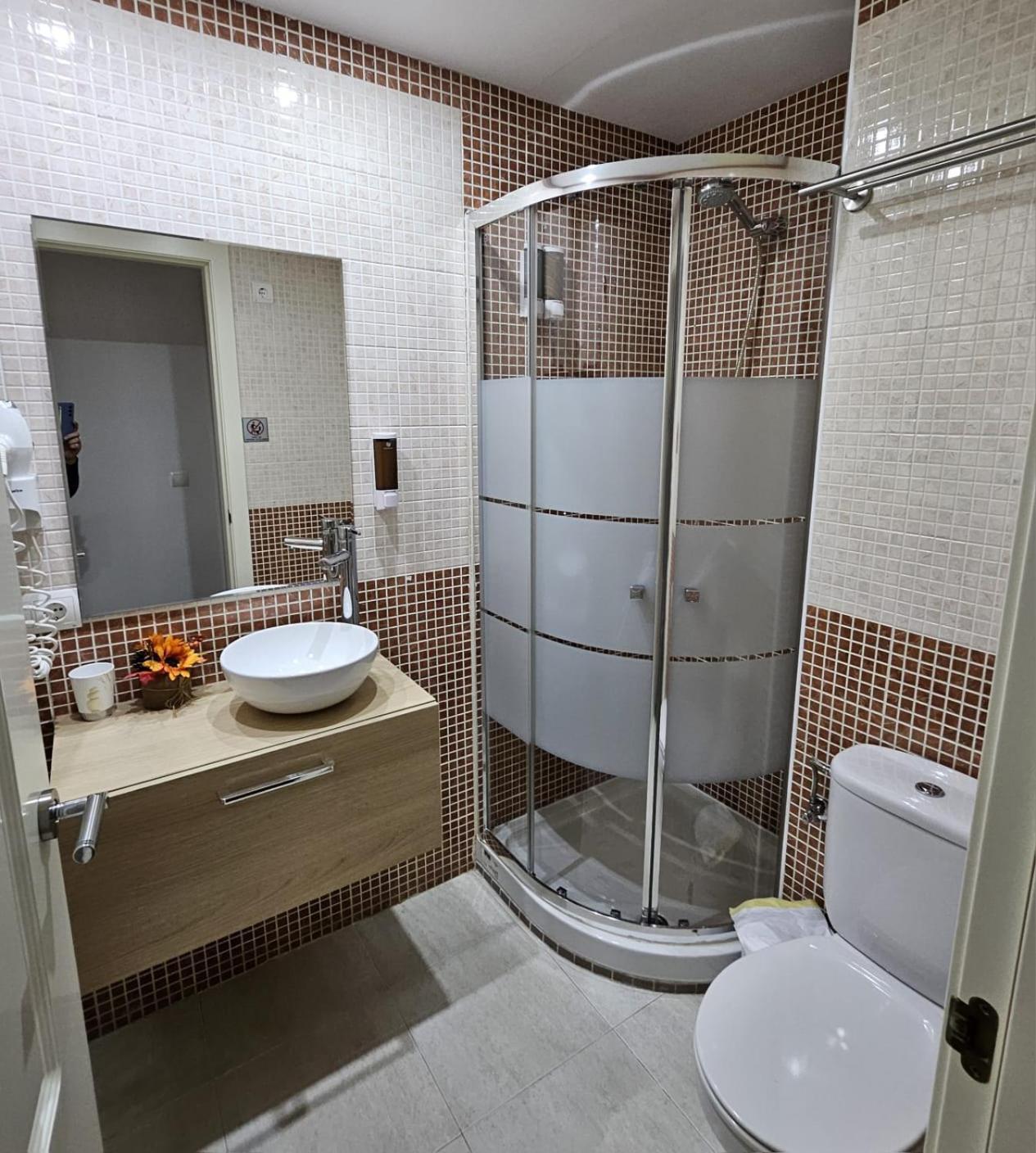 Apartamento Vilallonga Figueres  Exterior photo