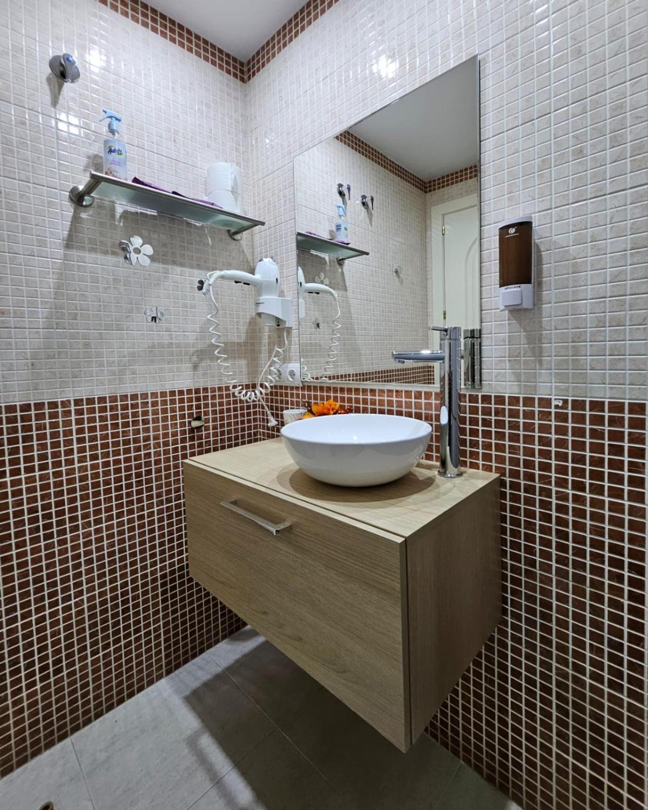 Apartamento Vilallonga Figueres  Exterior photo