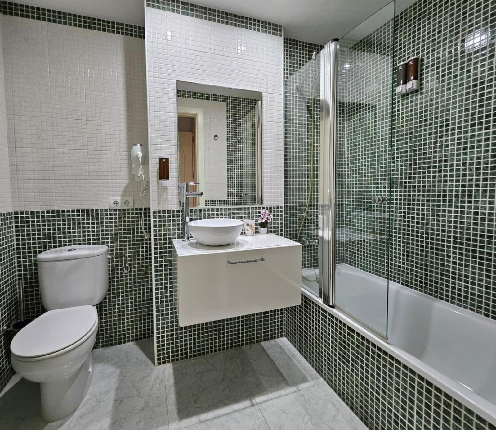 Apartamento Vilallonga Figueres  Exterior photo