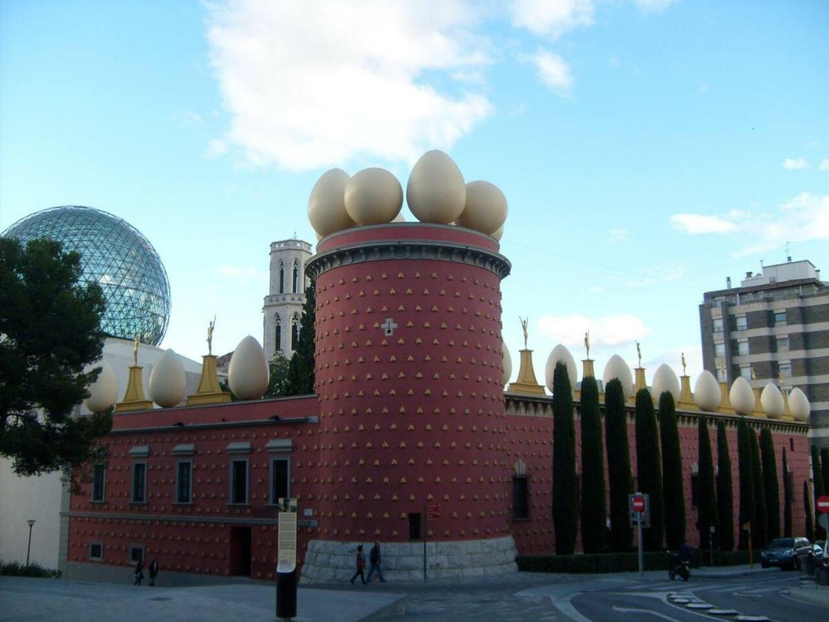 Apartamento Vilallonga Figueres  Exterior photo